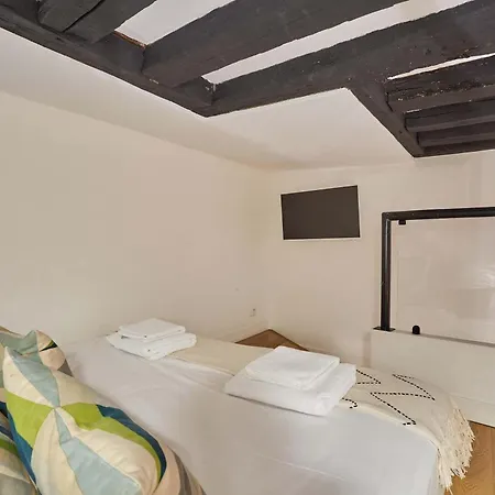 Superb Center Of Le Marais